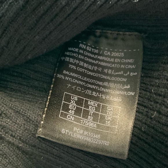 Guess Black Button Down Sweater Size XL - Picture 10 of 10